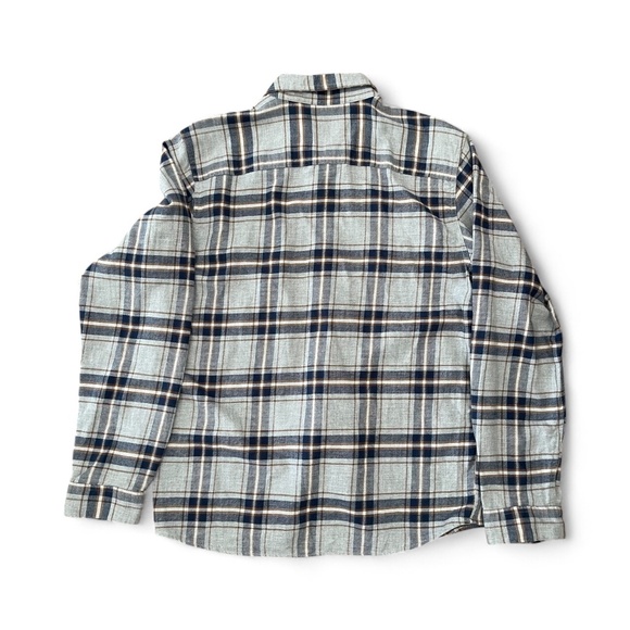 EUC - Patagonia Organic Cotton Plaid Gray  Flannel Button Up Sz M - Picture 2 of 6